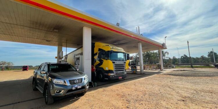 La promo de Shell con 100 viajes por el país (y el uso de la aplicación de pago que suma millas Latam Pass)