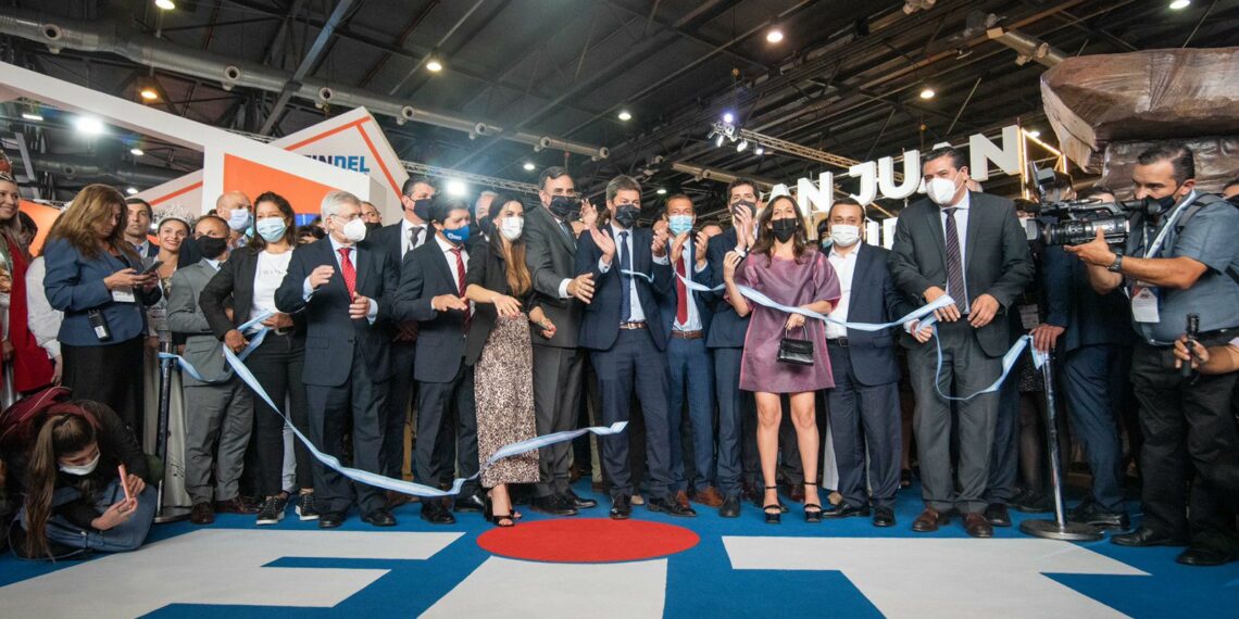 Lammens inauguró la FIT 2021