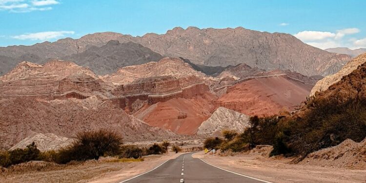 Las mejores rutas para recorrer Argentina en auto este verano