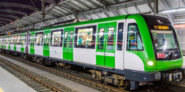 Línea 1 del Metro de Lima aumenta número de viajes de trenes por Navidad