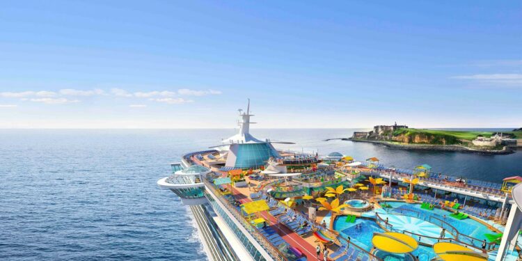 Los CDC investigan por casos de COVID-19 el crucero Explorer of the Seas con base en San Juan