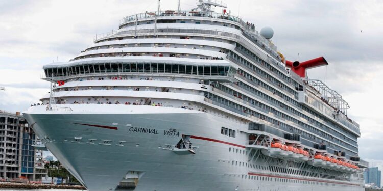 Los CDC recomiendan no viajar en cruceros por la variante Ómicron – Telemundo Chicago