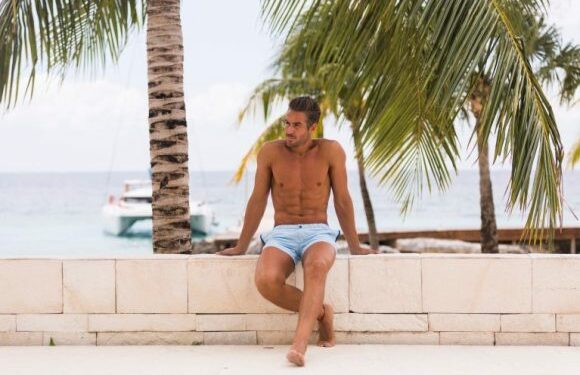 Los mejores regalos navideños para él - traje-de-bano-aramare-swimwear-los-mejores-regalos-navidenos-para-el