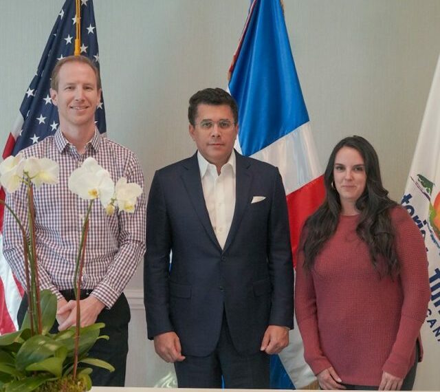 Ministro David Collado se reúne con agentes de viajes y tour operadores en Atlanta, EE.UU