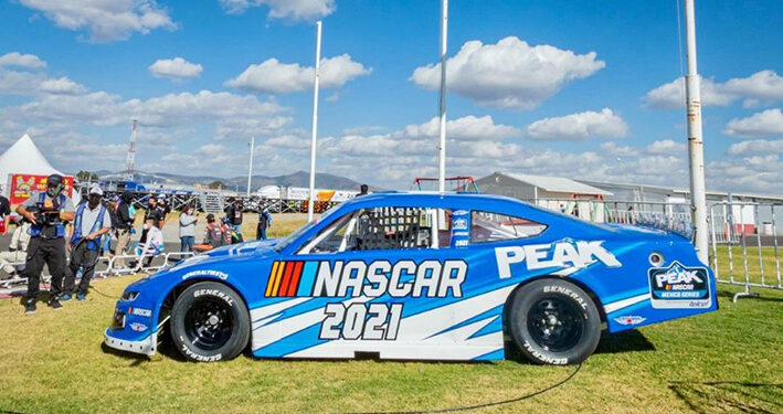 Recibe Puebla por primera vez el Nascar Parade