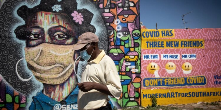 OMS: África acapara el 46 % de los casos de ómicron con vetos de viaje infundados