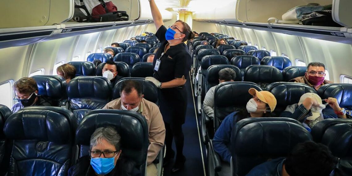 Secretar&iacute;a de Salud emite alerta por viajes al extranjero ante variante &oacute;micron