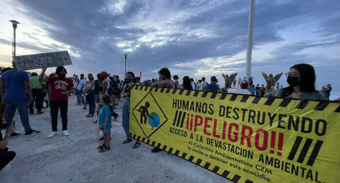 PROTESTA EN COZUMEL: Ambientalistas advierten el daño que causará un cuarto muelle de cruceros en la isla