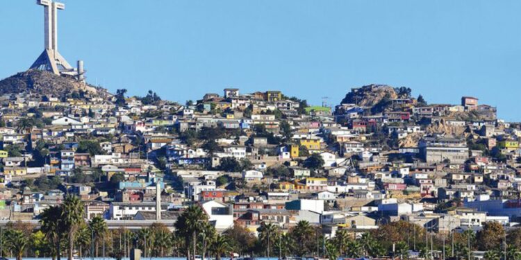 Pasajero de crucero que llegó a Coquimbo dio positivo por Covid