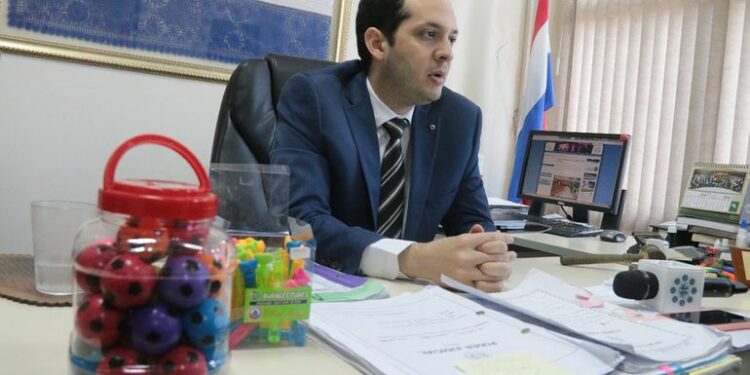 Permiso del menor para viajar debe pasar por Relaciones Exteriores - Nacionales