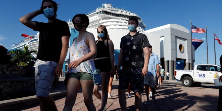 Puerto Rico propone protocolos sanitarios a los cruceros para seguir operando