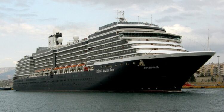 Puerto de Guaymas, Sonora, recibe un crucero con un brote de COVID