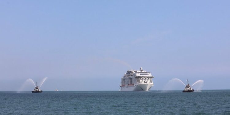 Qatar reabre sus puertos a la industria de cruceros