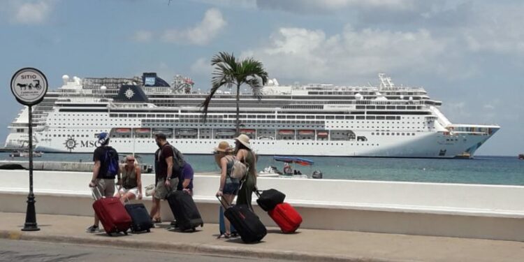 Quintana Roo cerrará el 2021 con un total de 300 cruceros