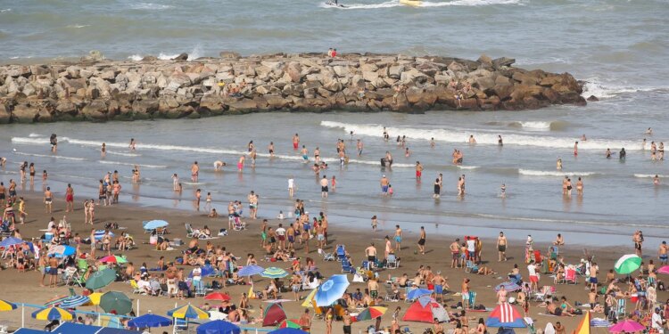Récord de ocupación en la Costa Atlántica, pese a los precios y el aumento de casos de Covid