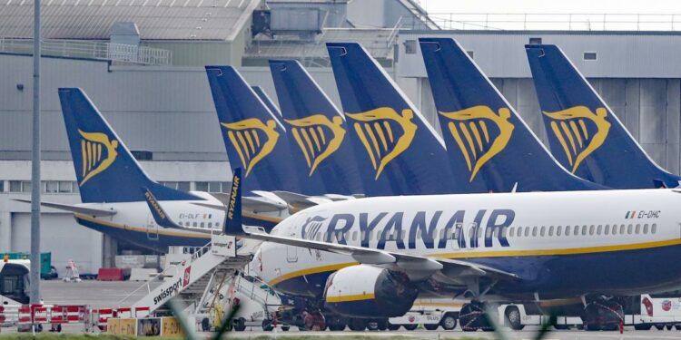 Ryanair lanza 10 millones de billetes para volar desde 30 euros