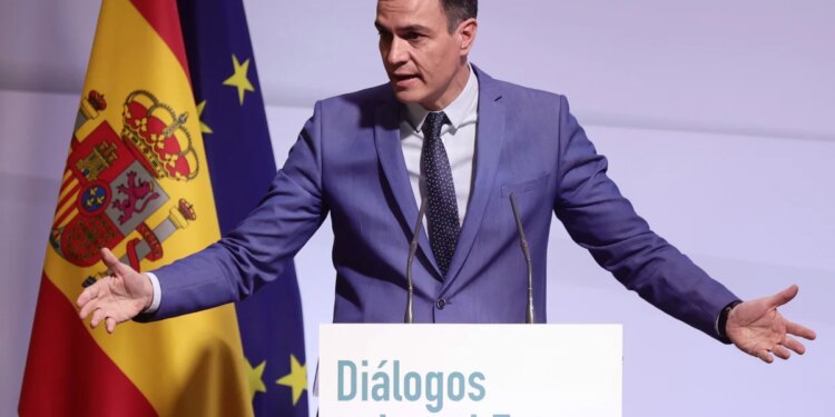 Sánchez viaja este martes a las zonas afectadas por las crecidas del río Ebro