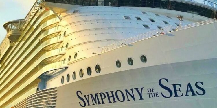Se reportaron al menos 48 casos de coronavirus en el crucero más grande del mundo.