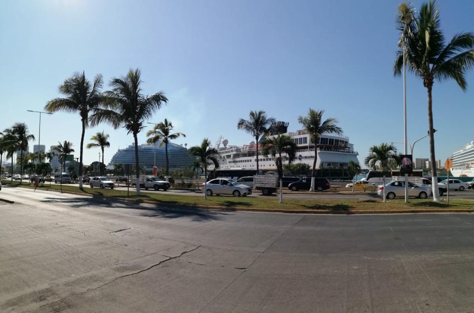 Arribo de cruceros en Puerto Vallarta