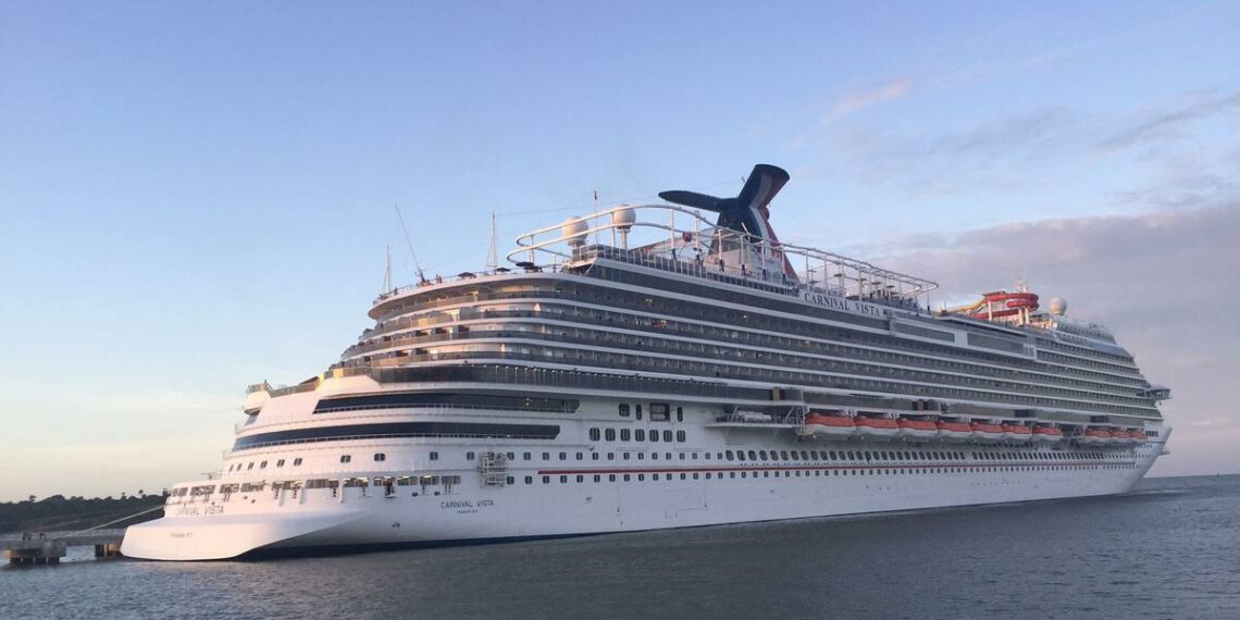 Siguen en aumento los casos de COVID-19 en cruceros pese a estrictos protocolos salubristas