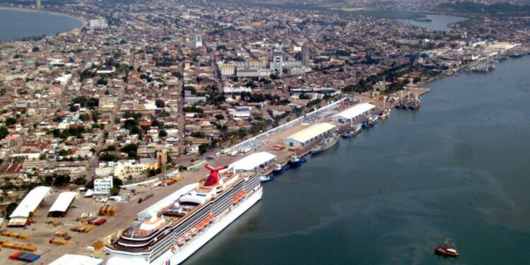 Sinaloa impide llegada de 2 cruceros con un centenar de contagiados – El Financiero