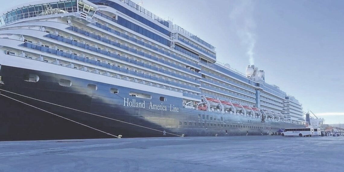 Sinaloa impide por Covid arribo de dos cruceros; juntos suman m&aacute;s de 100 casos a bordo