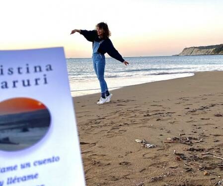 ‘Cuéntame un cuento y llévame a otro lugar’, de Cristina Maruri.