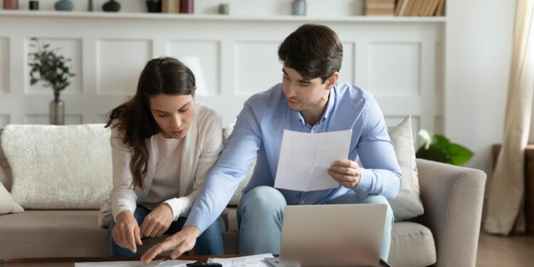 Tarjetas y descuentos: los mejores consejos para financiar las vacaciones