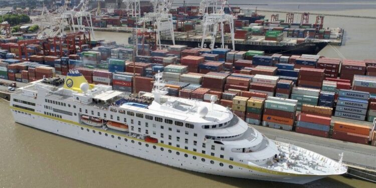 Confirman que la tripulante del crucero Hamburg dio falso positivo y no tiene coronavirus.