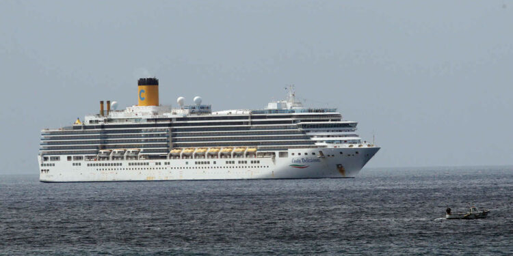 Un crucero con destino a Las Palmas es desviado a Bilbao debido al mal tiempo