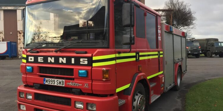 Una experiencia adrenalínica: ¡alquile su propio camión de bomberos!