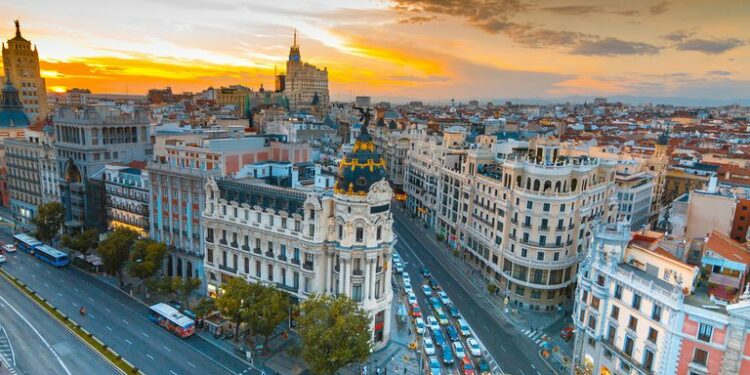 Verano 2022: ¿cuánto le cuesta a una familia argentina irse estas vacaciones a Madrid?
