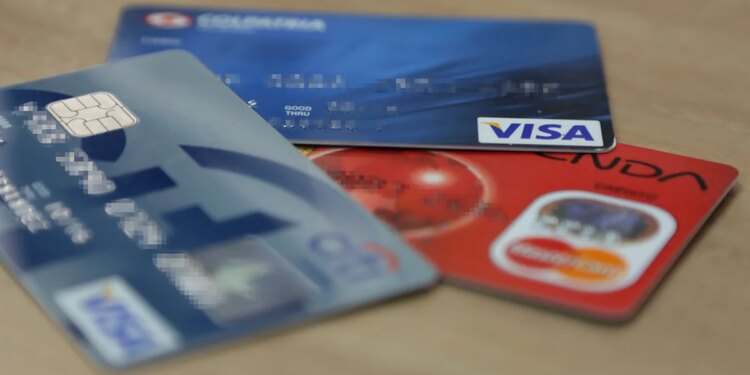 Viajes al exterior: cómo extraer dólares en otro país y qué hay que tener en cuenta a la hora pagar con tarjetas de crédito y débito