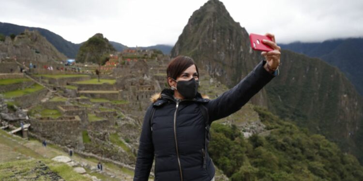 Vuelos baratos: conoce los precios de pasajes aéreos a destino nacional e internacional | Economía