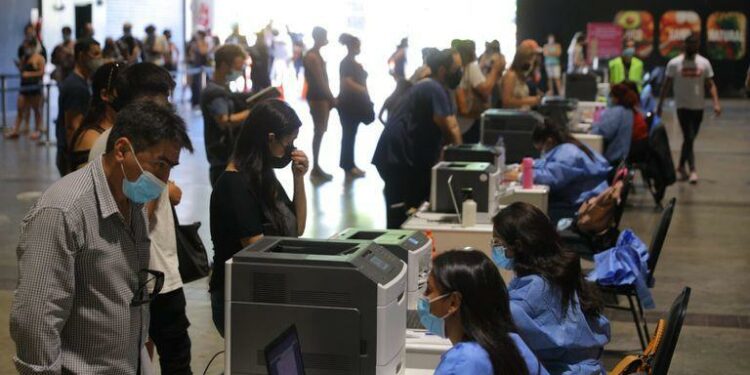 Este sábado se asignaron 4950 turnos en La Rural; el promedio diario es de 4700