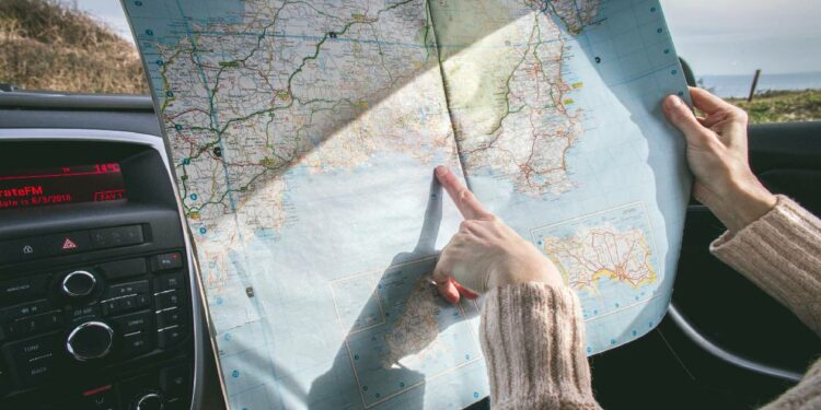 ¿Cómo planear un viaje por carretera?