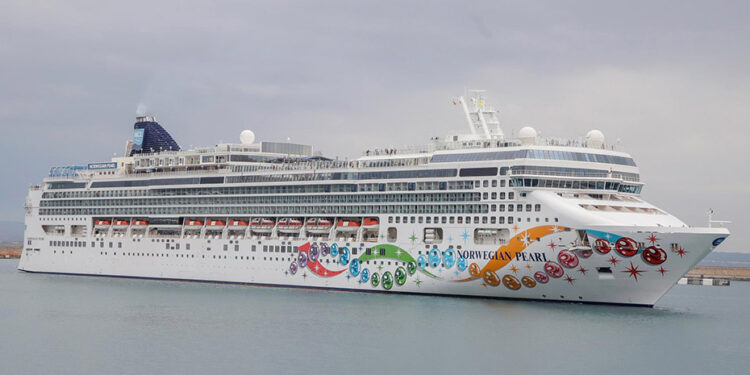 Todos los cruceros en Estados Unidos tienen casos de COVID-19