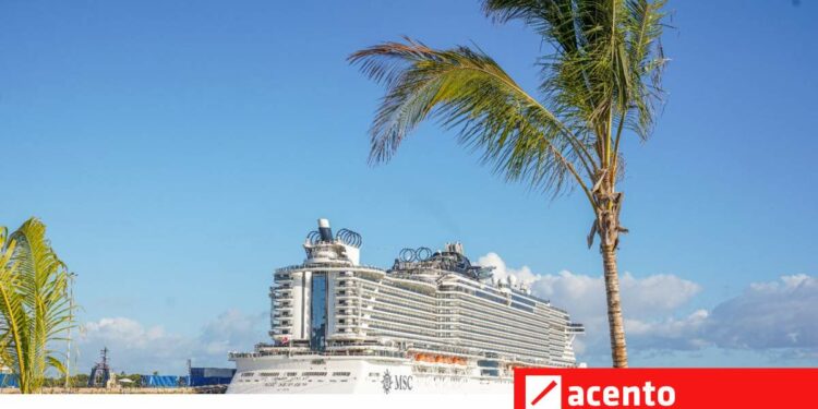 Atracó en Puerto Plata y ya zarpó crucero con turistas con COVID-19