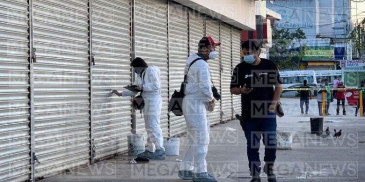 Cancún: Abren fuego contra jovencito en paradero del Crucero