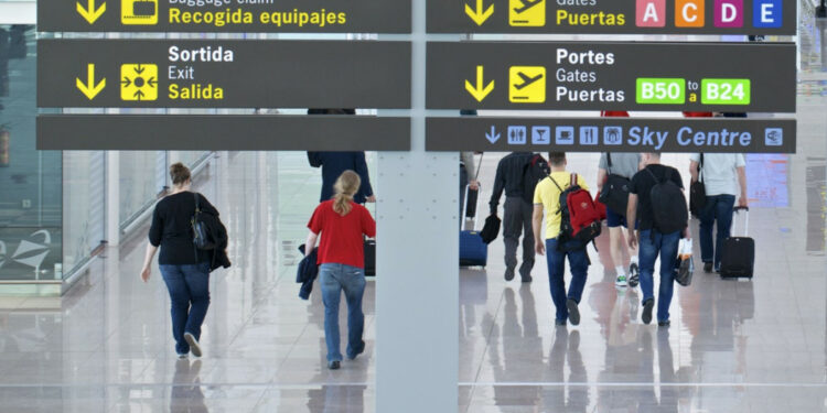 Agencias: hasta un 30% de cancelaciones en diciembre por ómicron