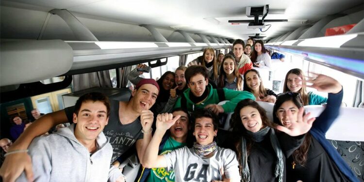 Amplían la inscripción para los viajes de egresados gratuitos hasta el 15 de febrero – InfoRegión