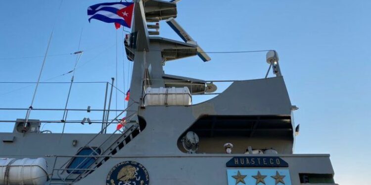 Arriba a La Habana el Buque ARM “Huasteco” bajo el nombre Crucero Logístico “Feria del Libro de La Habana”