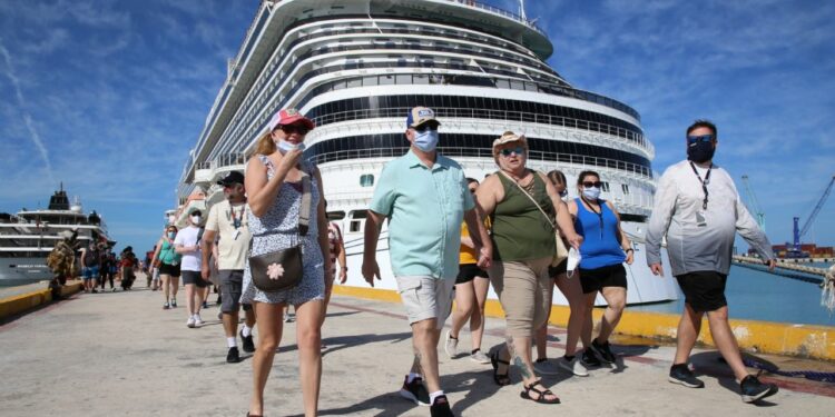 Arribo de 108 cruceros a Progreso durante 2022, sin amenaza por variante ómicron