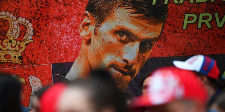 Australia sigue estudiando si deportar a Djokovic