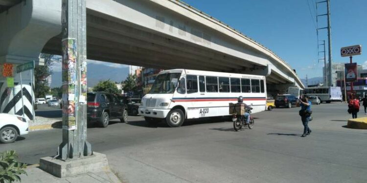 Bloquea Steuabjo crucero de 5 Señores, exigen atención a emplazamiento a huelga – Primera Línea