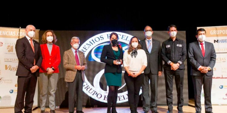 CATA recibe premio a la Excelencia Turística Internacional 2021 en FITUR