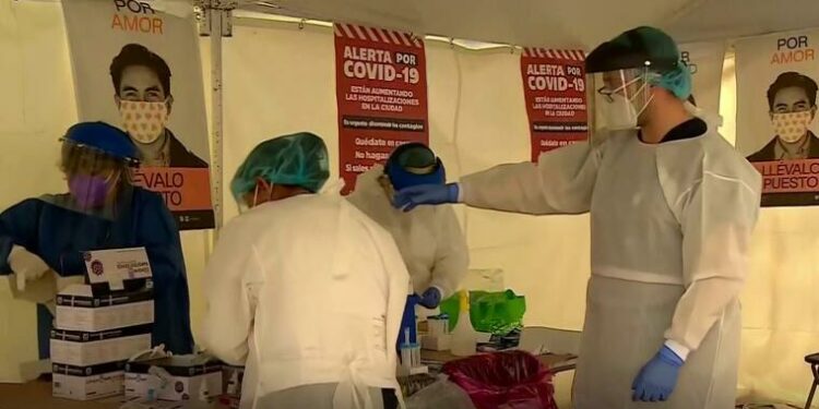 CDMX no arrecia medidas sanitarias a pesar del aumento de casos de COVID-19