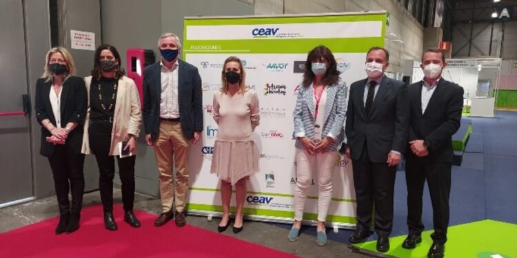 CEAV presenta acuerdos con Qatar, agencias de viaje mexicanas y la industria de cruceros en Fitur