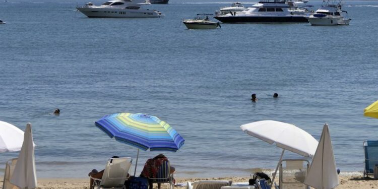 Caída del turismo en segunda quincena: "La pandemia desacelera la actividad", dicen empresarios del sector - Información - 20/01/2022