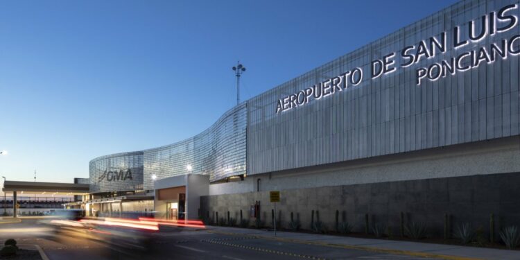 Cancelan vuelos en SLP por contagios de Covid
